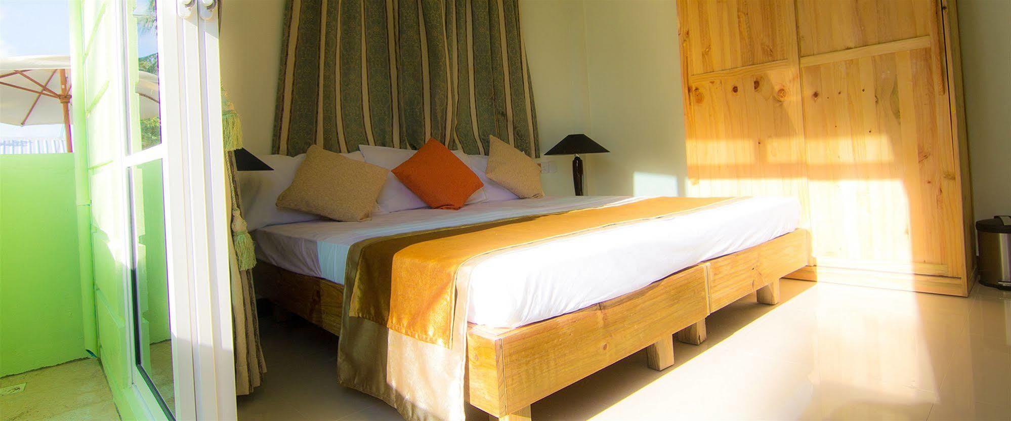Leisure Boutique Hotel Maafushi Exterior photo